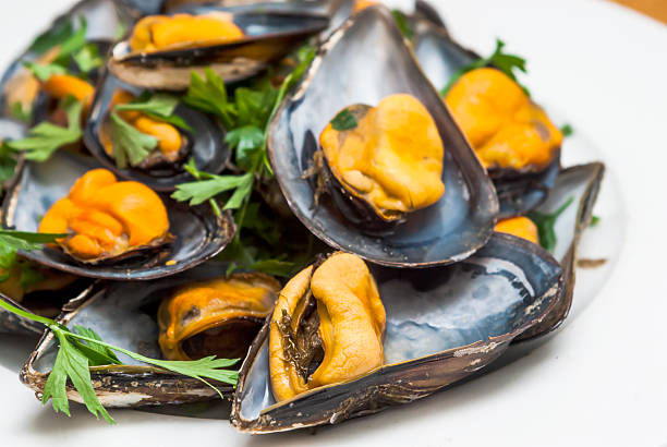 Frozen Half Shell Mussels (Per Packet) 800g